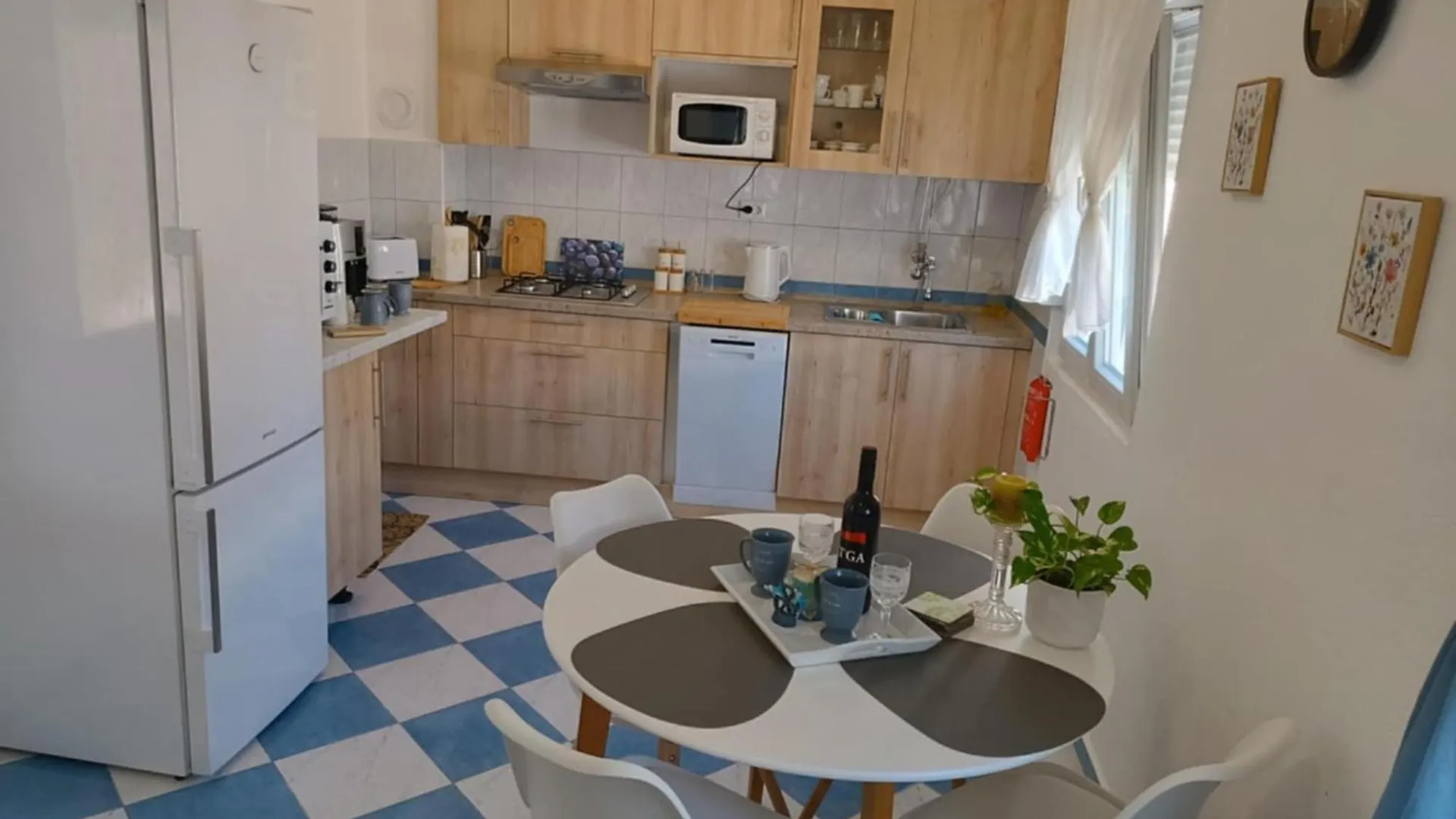 Sunny Family Apartment 고르니 카린